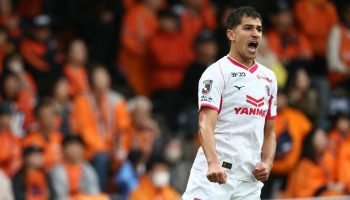 Com futuro incerto no Japão, Vitor Bueno alcança marca expressiva
