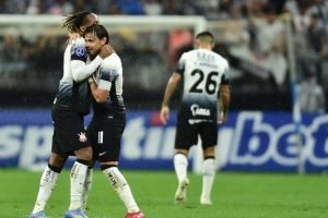 Corinthians Prepara Adeus de Jogadores