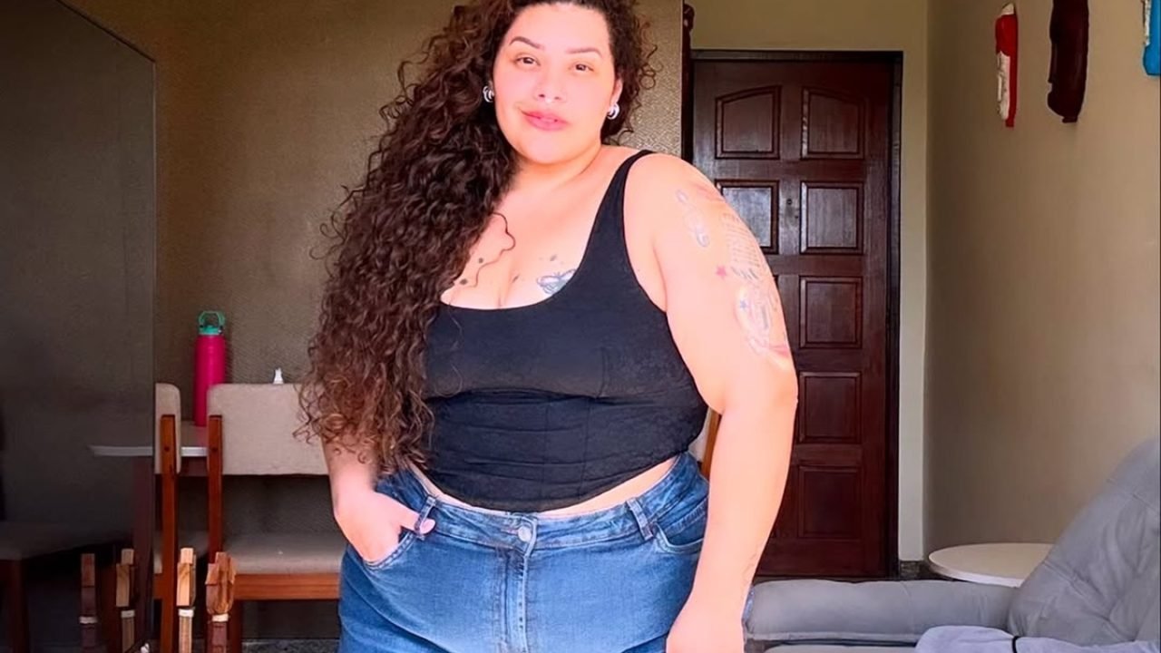 Aila-Menezes_