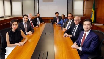 Copom joga 'água fria' na espera por corte em janeiro e cita incertezas à frente