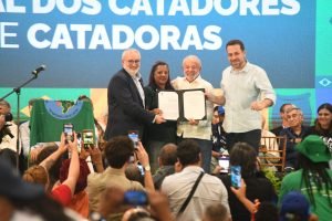 Presidente Nacional do Sebrae Acompanha Lula em Evento de Economia Circular