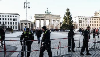 Zelensky pressiona EUA por plano de paz justo para Ucrânia