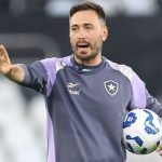 Botafogo Procura Substituto para Davide Ancelotti