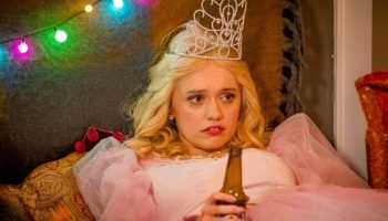 Aimee Lou Wood Apresenta Personagem Romântica em Nova Minissérie 'Film Club'