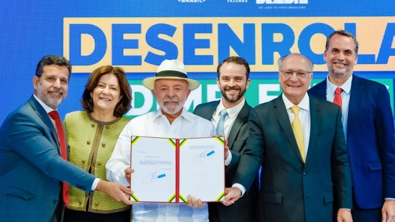 lula-lanca-desenrola-adimplentes-em-evento-no-palacio-do-planalto