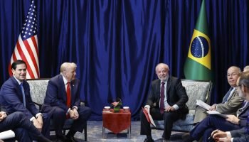 Deputados democratas pedem a Trump o fim das tarifas restantes ao Brasil