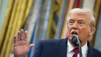 Trump expande lista de países com cidadãos proibidos de entrar nos EUA